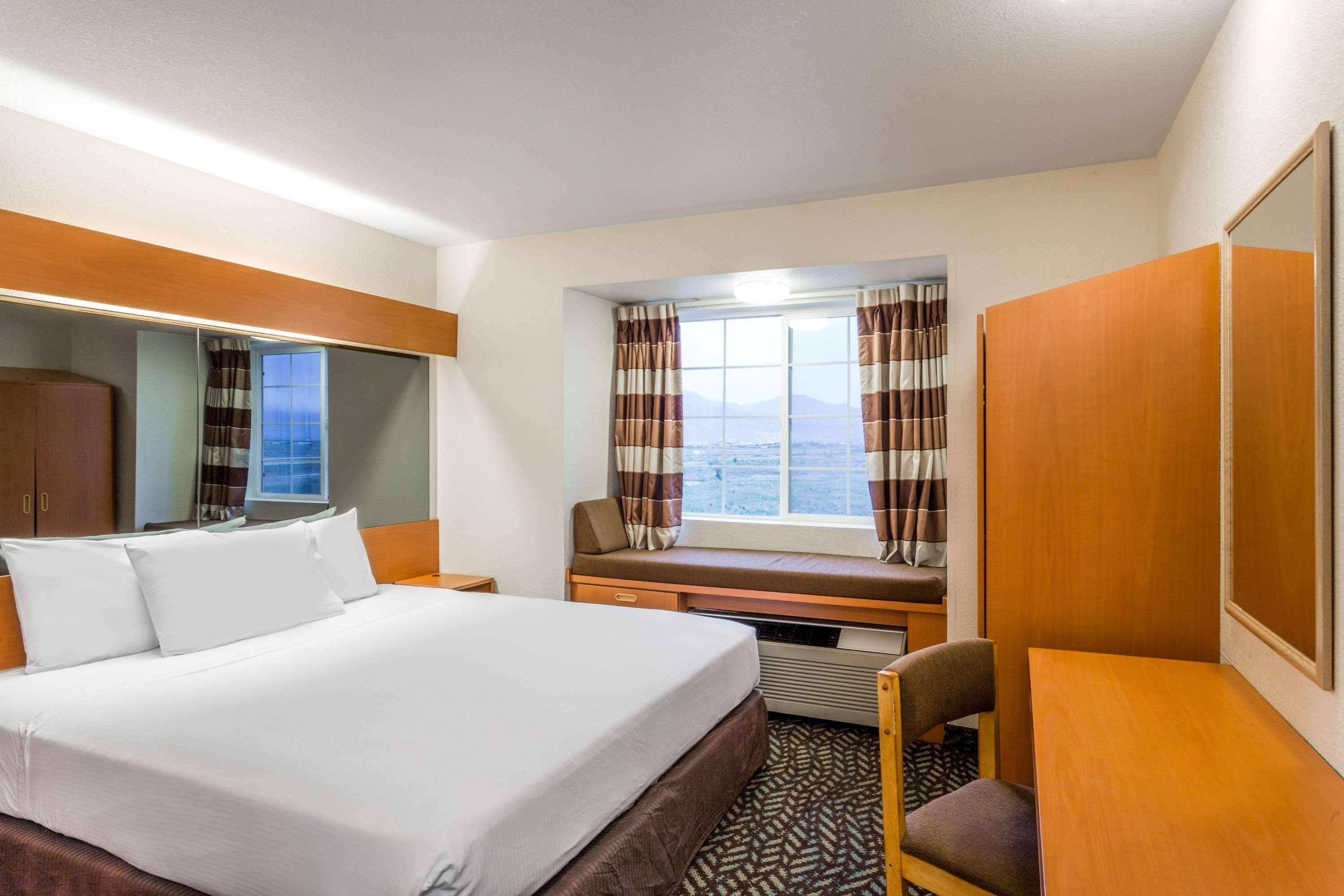 Microtel Inn & Suites By Wyndham Salt Lake City Airport Exterior foto