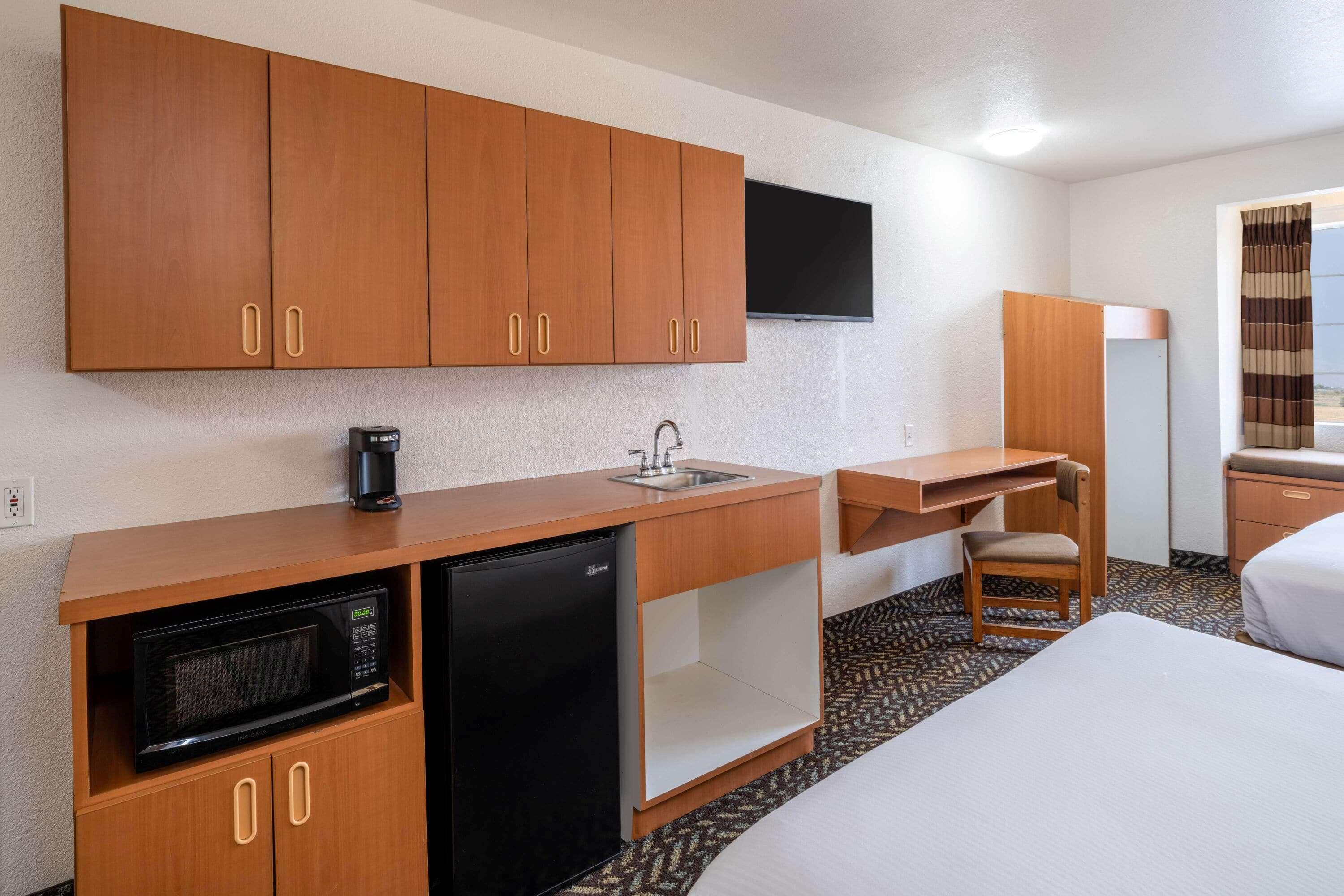 Microtel Inn & Suites By Wyndham Salt Lake City Airport Exterior foto