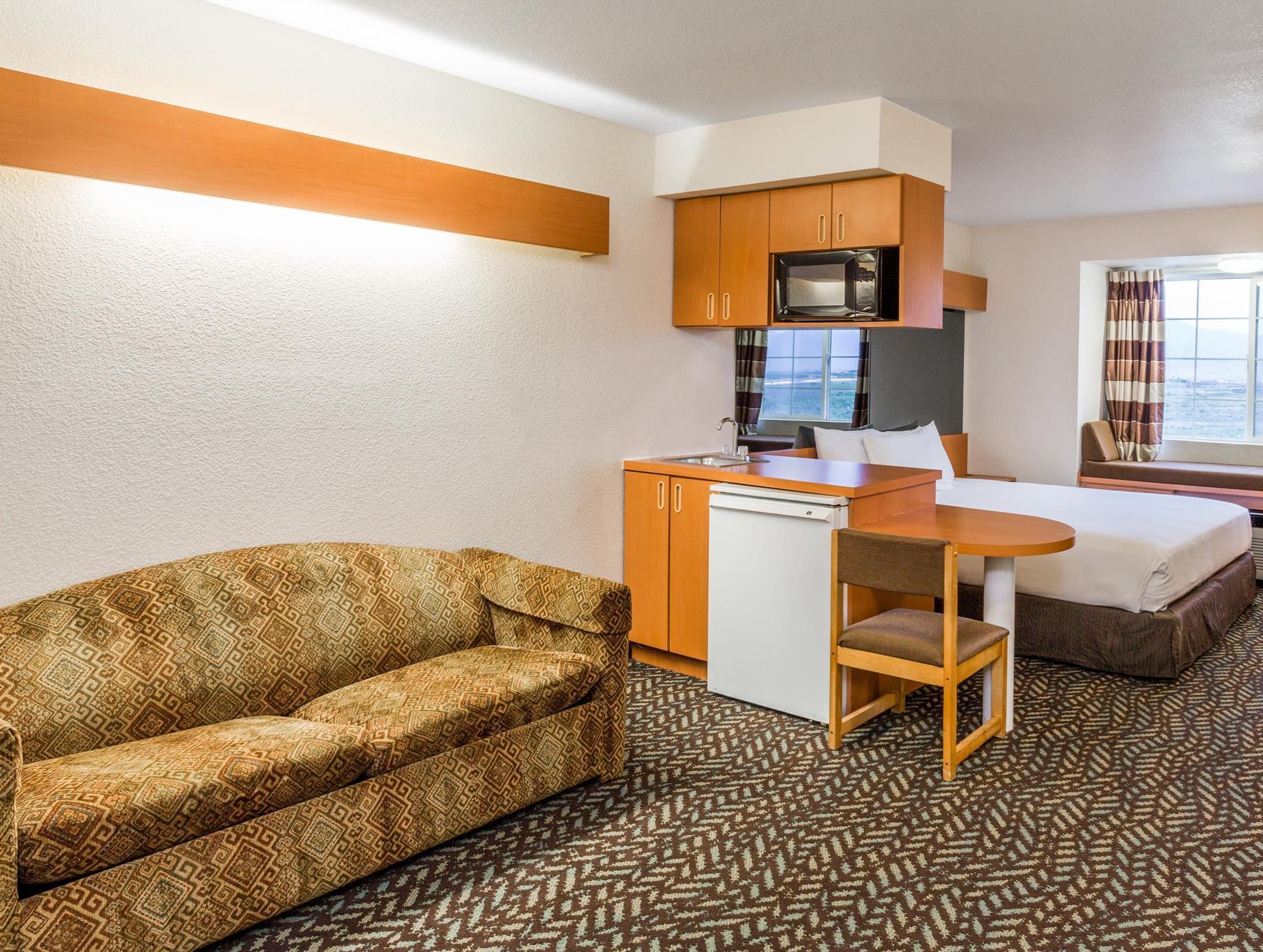 Microtel Inn & Suites By Wyndham Salt Lake City Airport Exterior foto