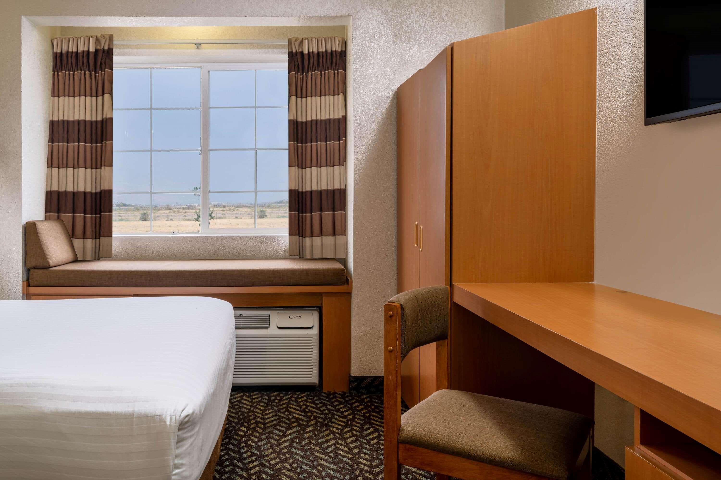 Microtel Inn & Suites By Wyndham Salt Lake City Airport Exterior foto
