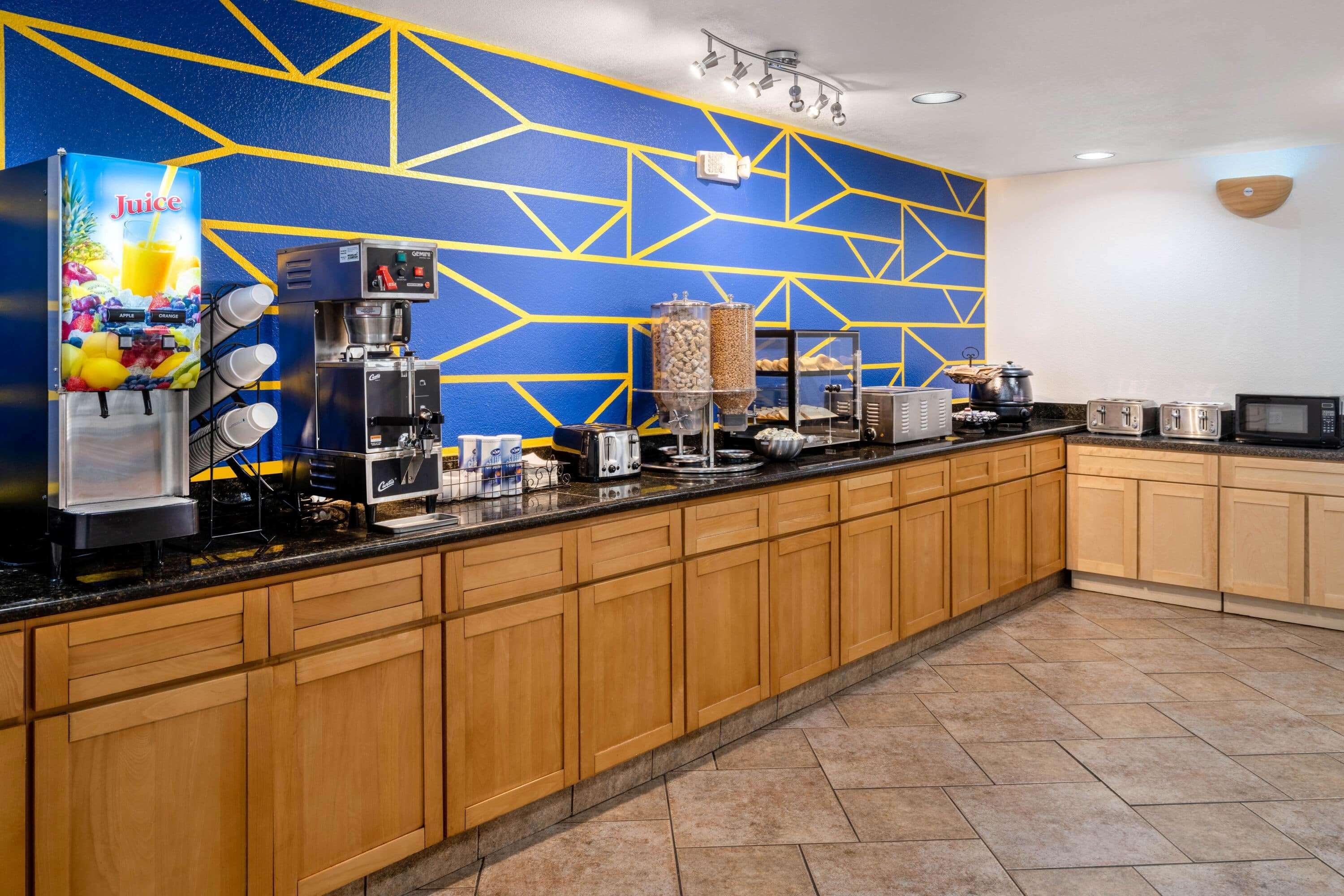 Microtel Inn & Suites By Wyndham Salt Lake City Airport Exterior foto