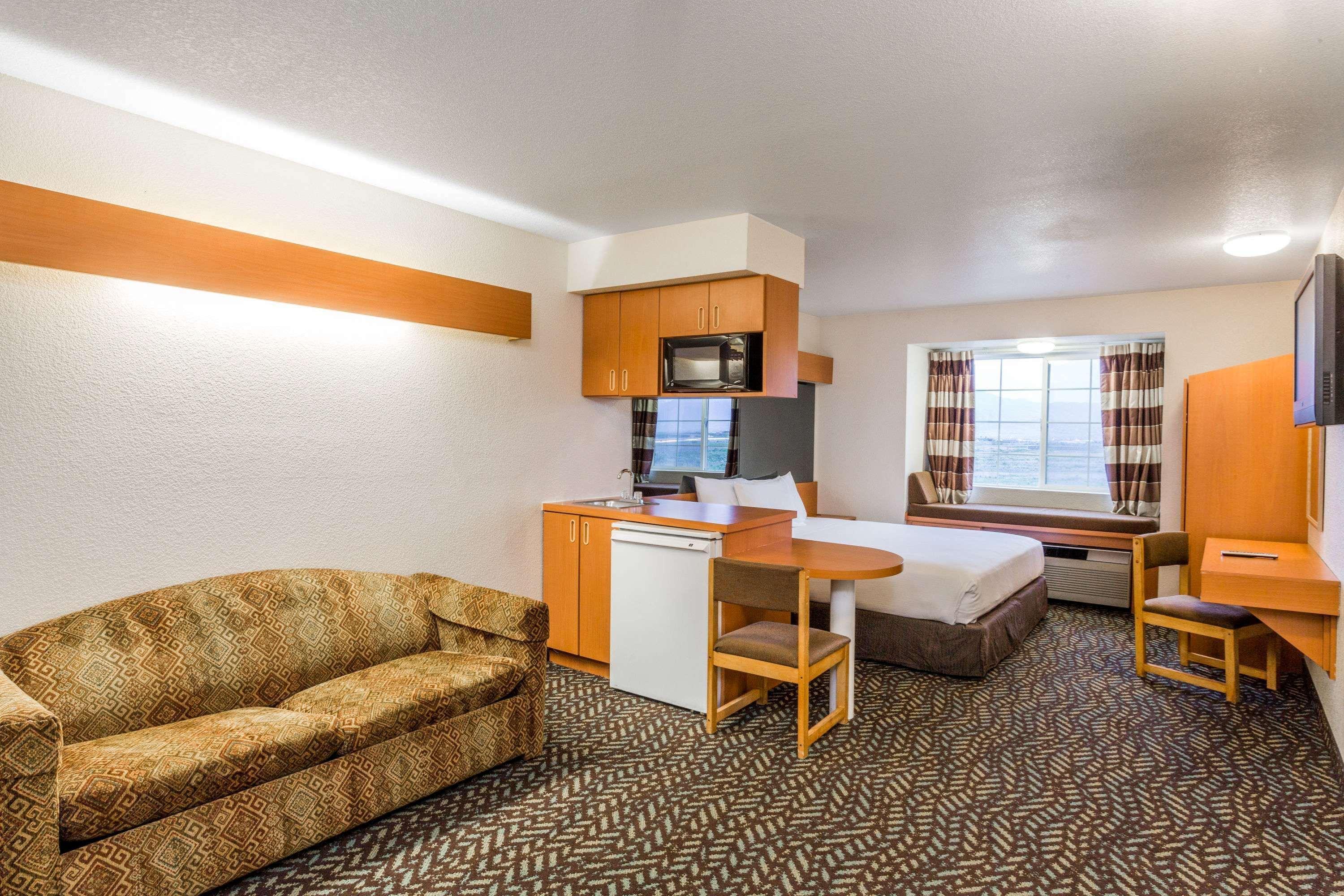 Microtel Inn & Suites By Wyndham Salt Lake City Airport Exterior foto