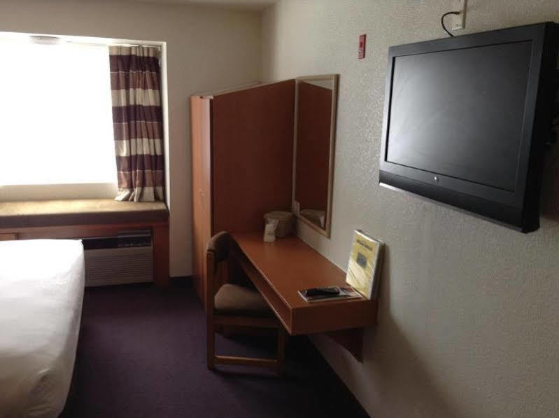 Microtel Inn & Suites By Wyndham Salt Lake City Airport Exterior foto